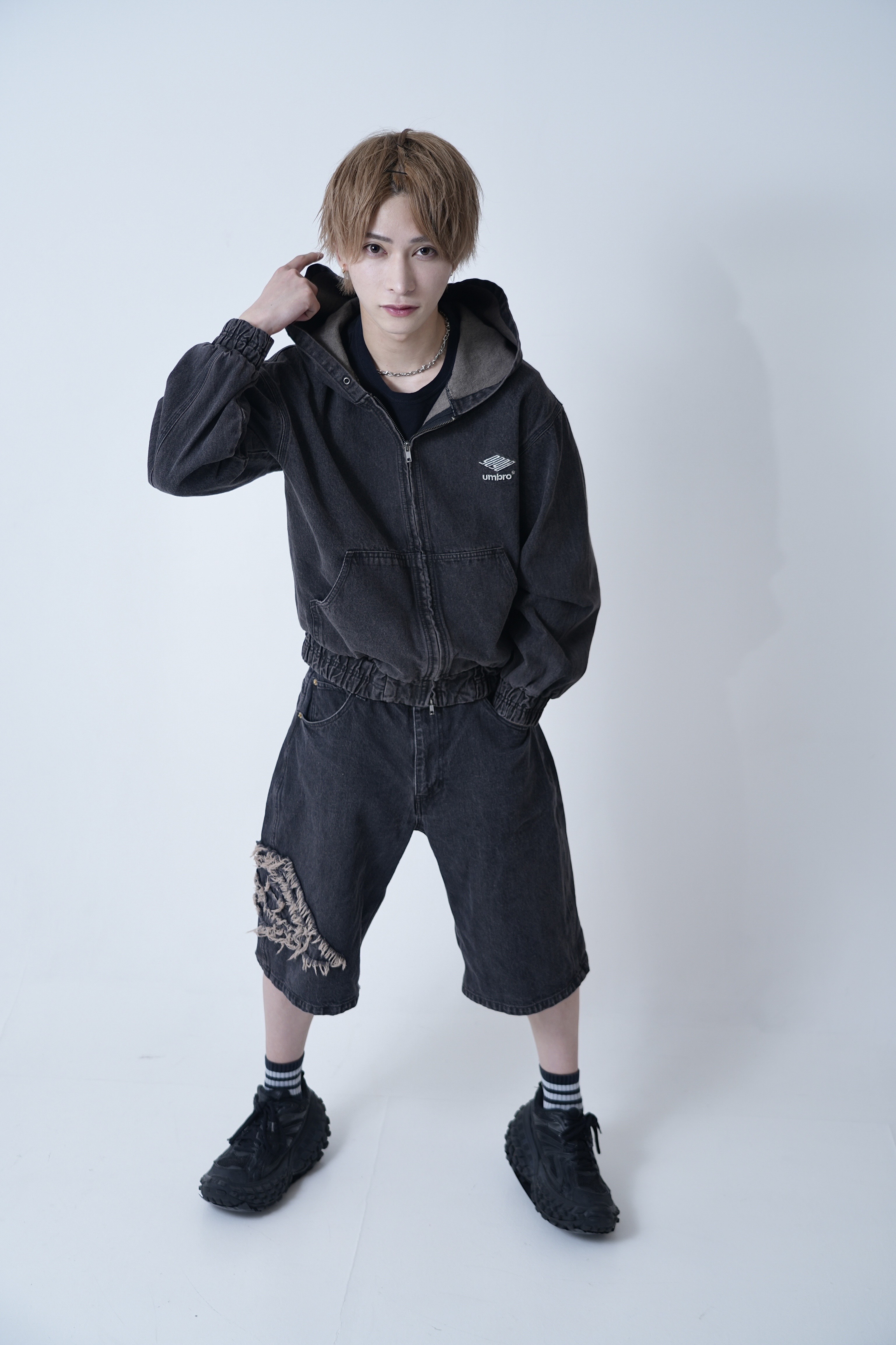 斑様_アー写01_resize